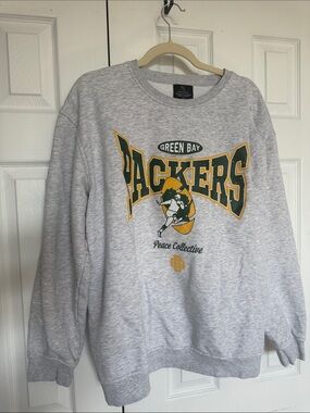 Peace collective Green Bay packers crew neck unisex size L